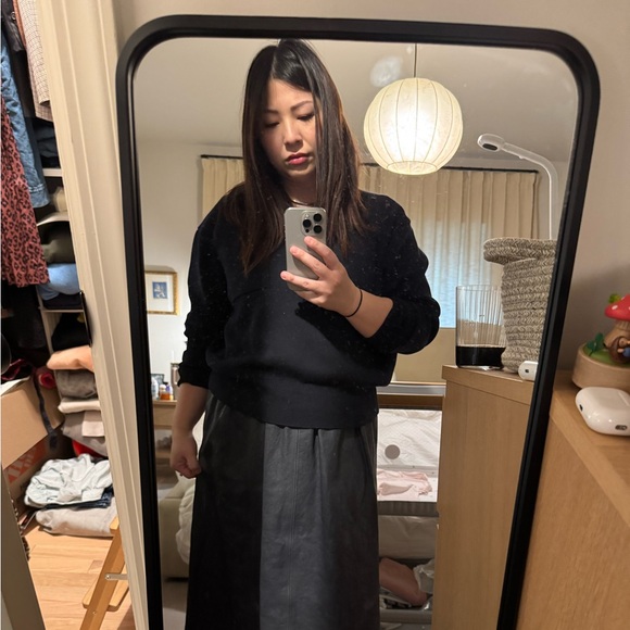 Meet your Posher, Jennifer - Picture 1 of 1